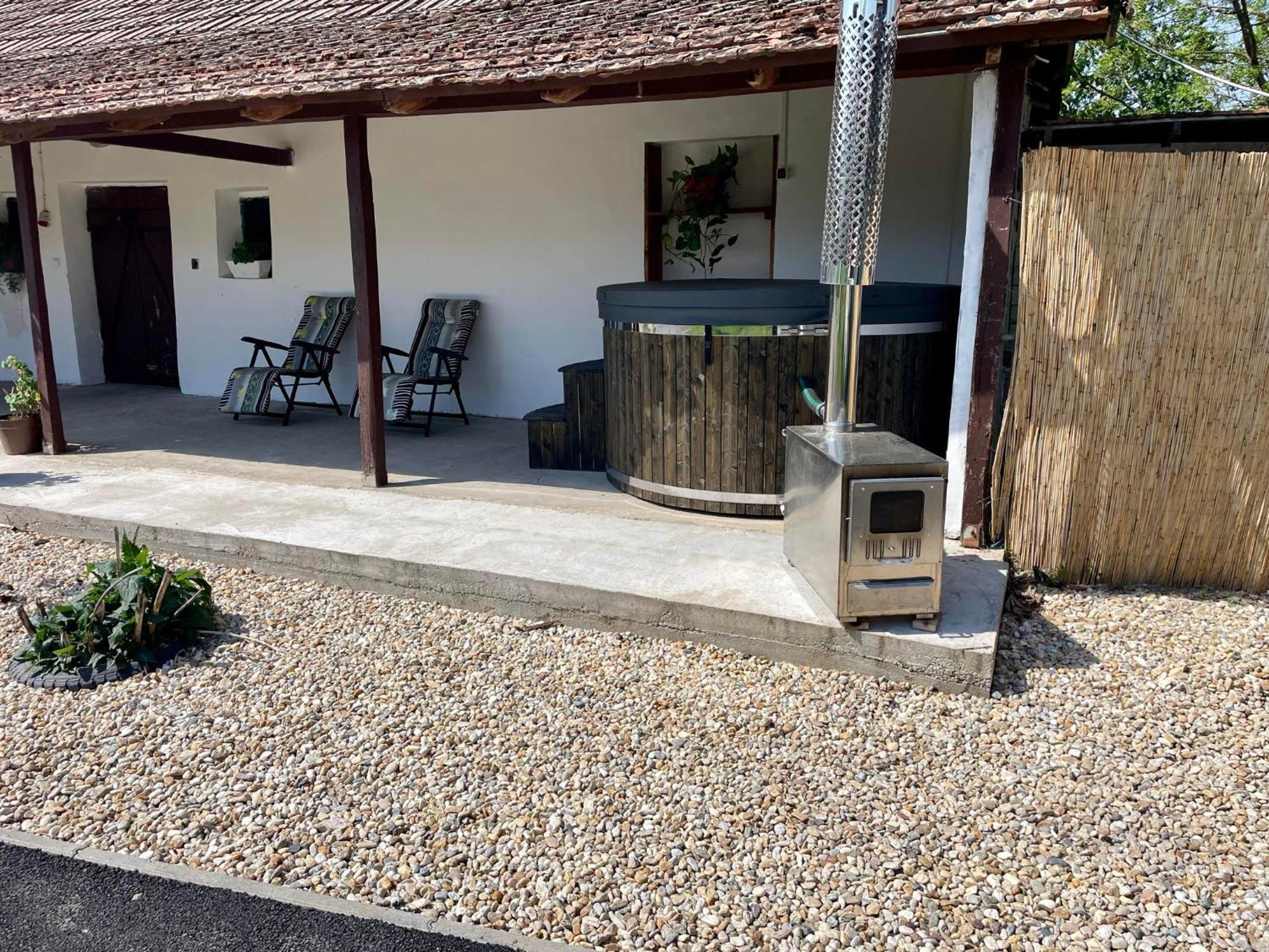 Pacsirta Vendeghaz Appartement Tiszaderzs